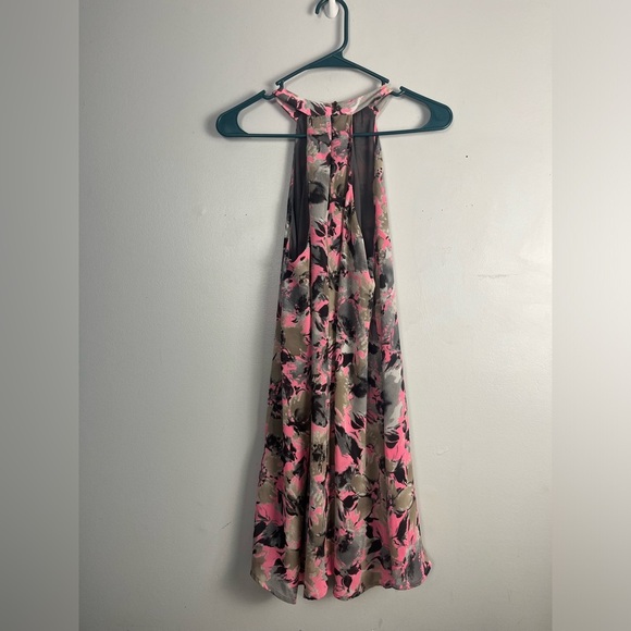 ASTR Women's Gray Pink Floral Halter Neck Sleeveless A-line Mini Dress Size S - Picture 4 of 6